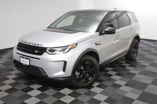 Hakuba Silver Metallic 2023 Land Rover Discovery Sport S