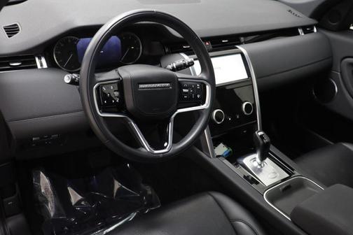 Hakuba Silver Metallic 2023 Land Rover Discovery Sport S
