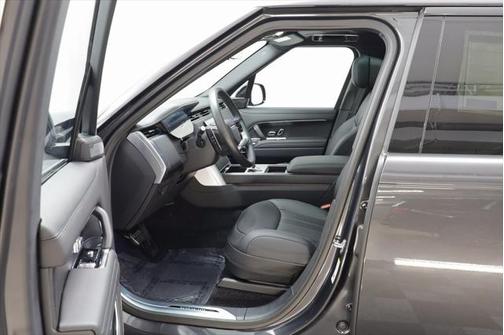 2025 Land Rover Range Rover P530 Autobiography