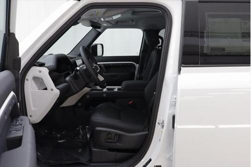 2025 Land Rover Defender S