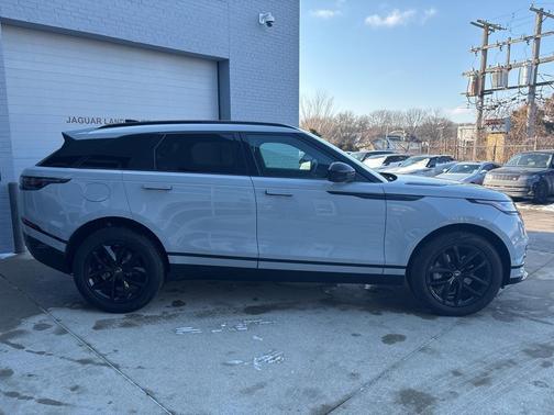 2025 Land Rover Range Rover Velar P250 SE R-Dynamic