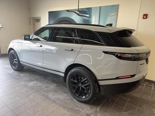 2025 Land Rover Range Rover Velar P250 SE R-Dynamic