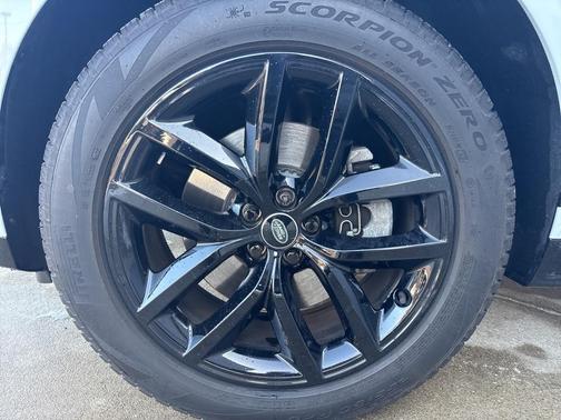 2025 Land Rover Range Rover Velar P250 SE R-Dynamic