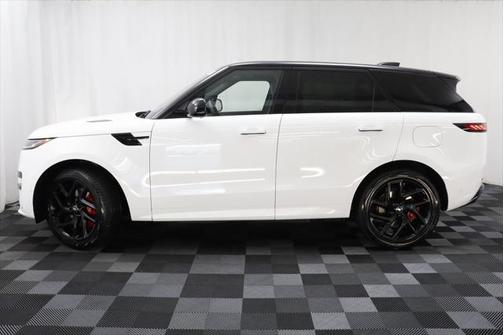 2025 Land Rover Range Rover Sport SE