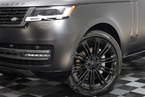 2026 Land Rover Range Rover SE