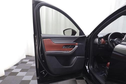 Jet Black Mica 2025 Mazda CX-70 PHEV Premium Plus Package