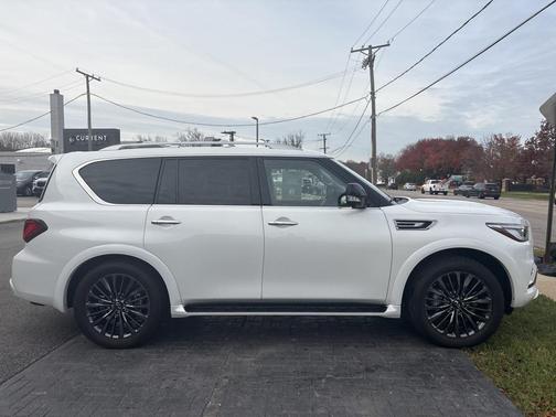 2023 INFINITI QX80 PREMIUM SELECT AWD