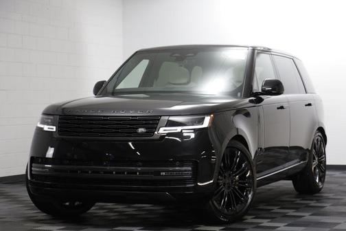 Black 2026 Land Rover Range Rover SE