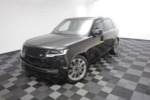 Black 2026 Land Rover Range Rover SE