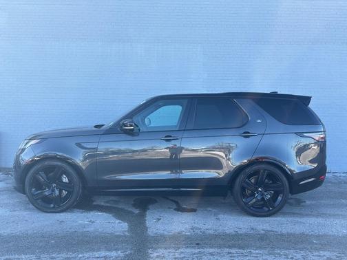2023 Land Rover Discovery P300 S R-Dynamic