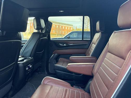 2024 GMC Yukon XL Denali Ultimate