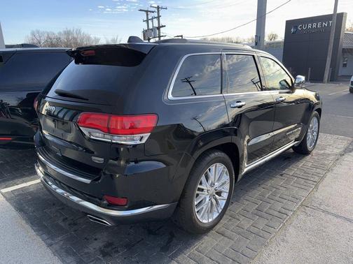 2017 Jeep Grand Cherokee Summit