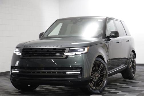Green 2026 Land Rover Range Rover SE