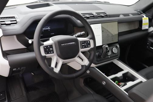 2026 Land Rover Defender P400 X-Dynamic SE