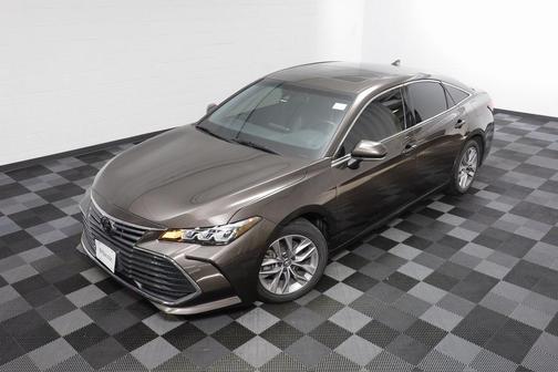 2019 Toyota Avalon XLE