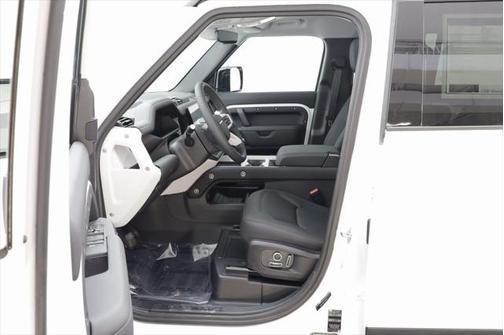 2025 Land Rover Defender S