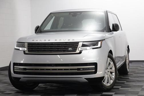 2025 Land Rover Range Rover SE