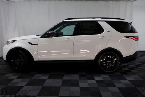 2025 Land Rover Discovery P300 S