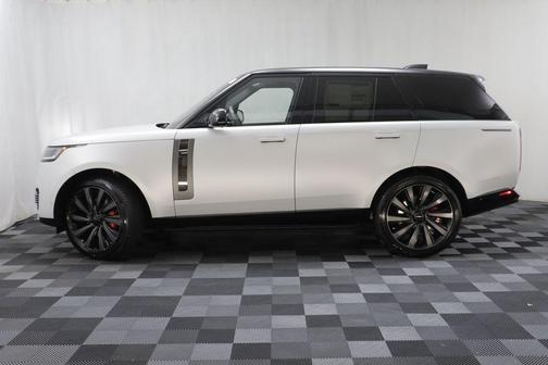 Ethereal Frost Silver SV Bespoke Ultra Met Satin 2026 Land Rover Range Rover SV