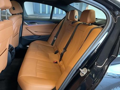 2022 BMW 530 i xDrive