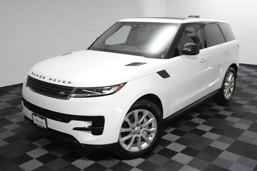 Fuji White 2025 Land Rover Range Rover Sport SE
