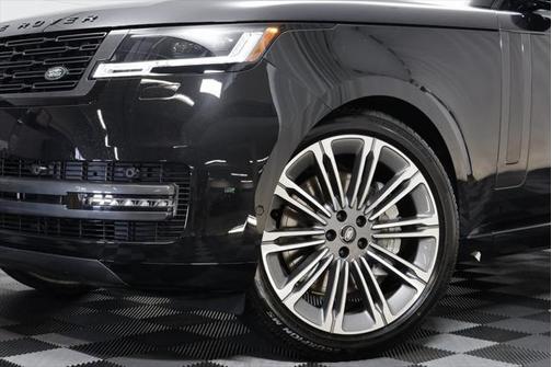 2025 Land Rover Range Rover P530 SE