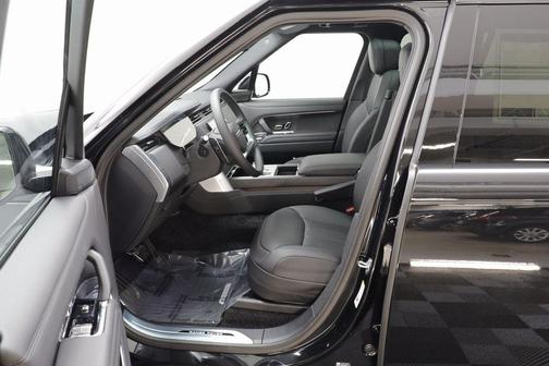 2025 Land Rover Range Rover P530 SE