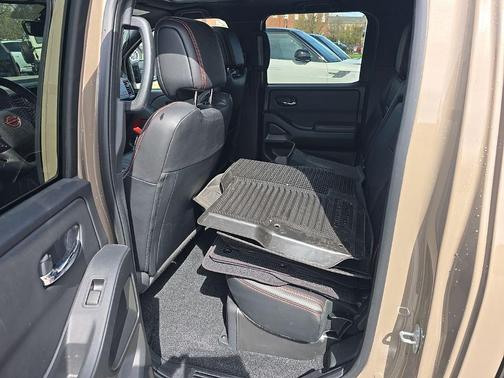 Baja Storm 2023 Nissan Frontier PRO-4X