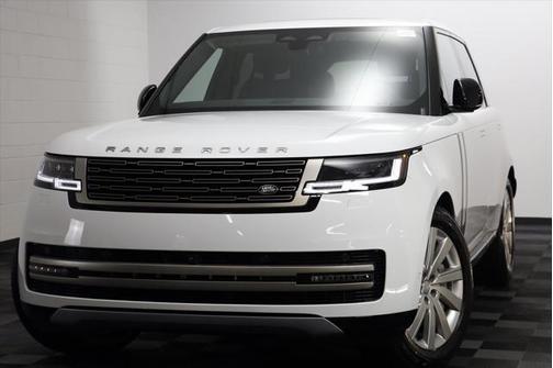 2025 Land Rover Range Rover P550e SE