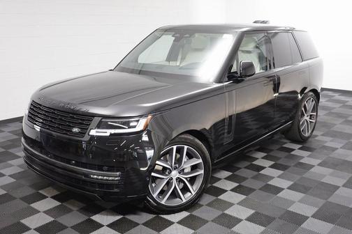 2025 Land Rover Range Rover P400 SE
