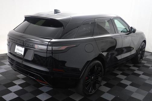2025 Land Rover Range Rover Velar P250 SE R-Dynamic