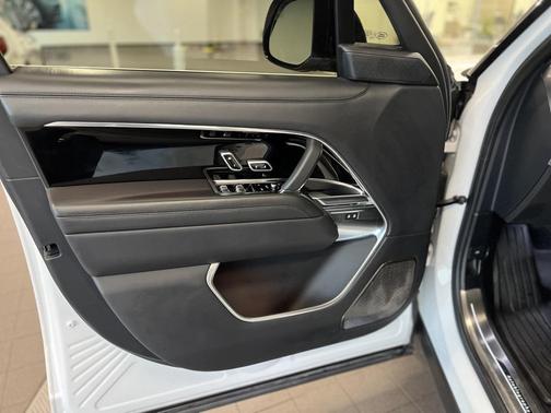 2023 Land Rover Range Rover Autobiography