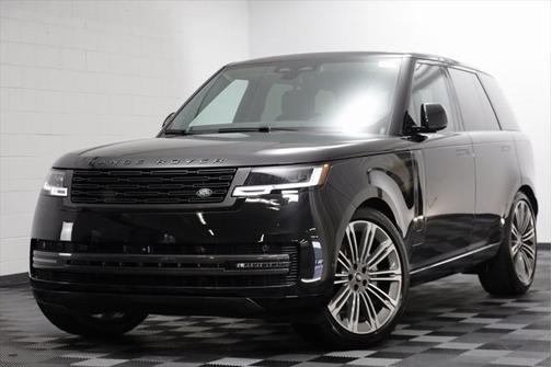 2025 Land Rover Range Rover SE