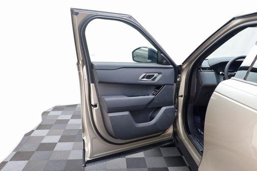 2026 Land Rover Range Rover Velar P250 S