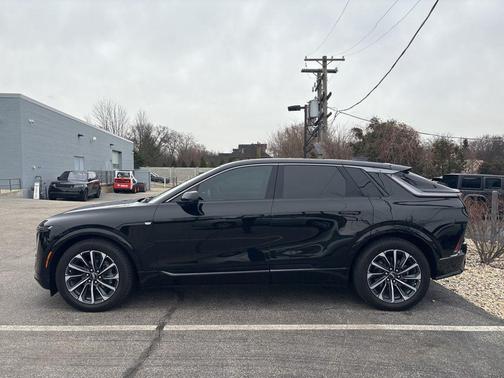 2024 Cadillac LYRIQ Sport