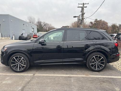 2023 Audi Q7 55 Prestige