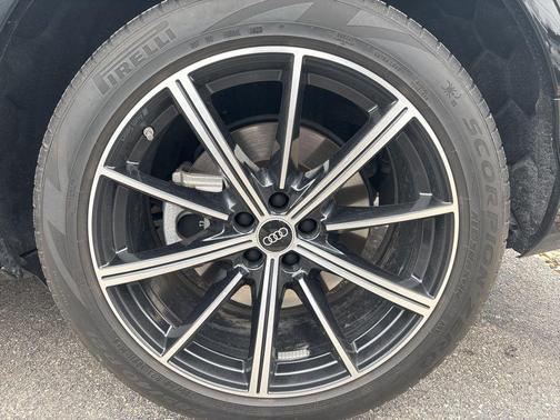 2023 Audi Q7 55 Prestige