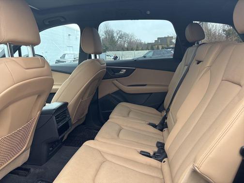 2023 Audi Q7 55 Prestige