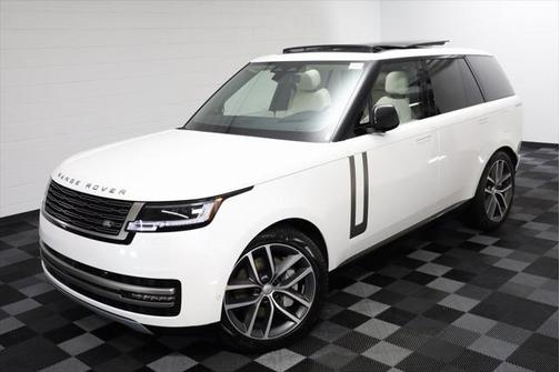 2025 Land Rover Range Rover P550e SE