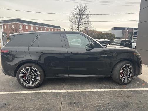 2023 Land Rover Range Rover Sport SE