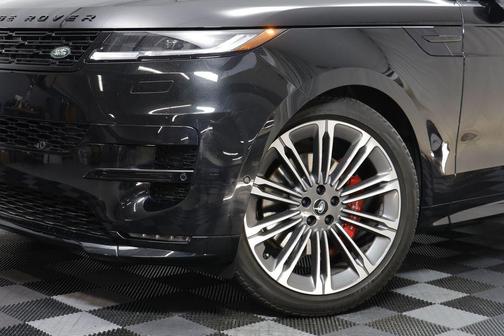 2023 Land Rover Range Rover Sport SE