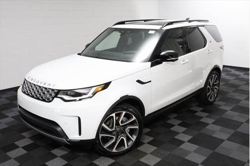 2025 Land Rover Discovery P300 S