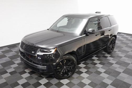 2025 Land Rover Range Rover SE