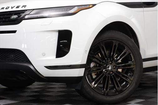2025 Land Rover Range Rover Evoque Core S