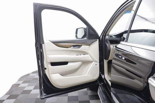 2020 Cadillac Escalade Premium Luxury