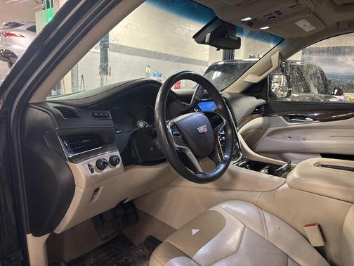 2020 Cadillac Escalade Premium Luxury