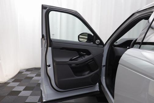 2026 Land Rover Range Rover Evoque Core S