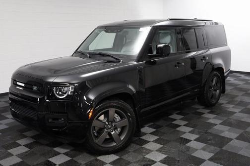 2025 Land Rover Defender 130 P400 X-Dynamic SE
