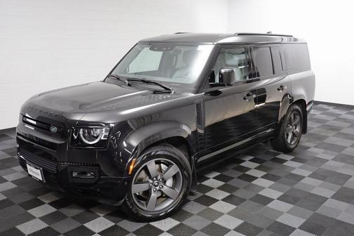 2025 Land Rover Defender 130 P400 X-Dynamic SE