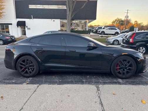 2023 Tesla Model S Standard Range